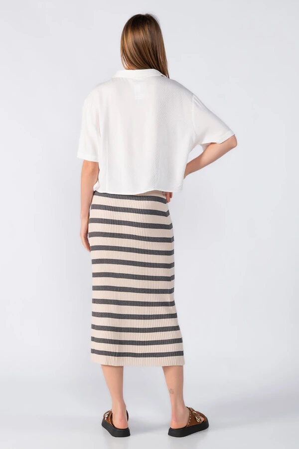 Saia midi tricot listrada