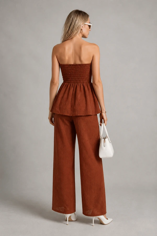 Conjunto em laise com blusa em lastex