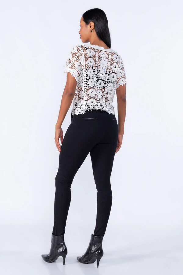 Blusa Guippir botão frontal