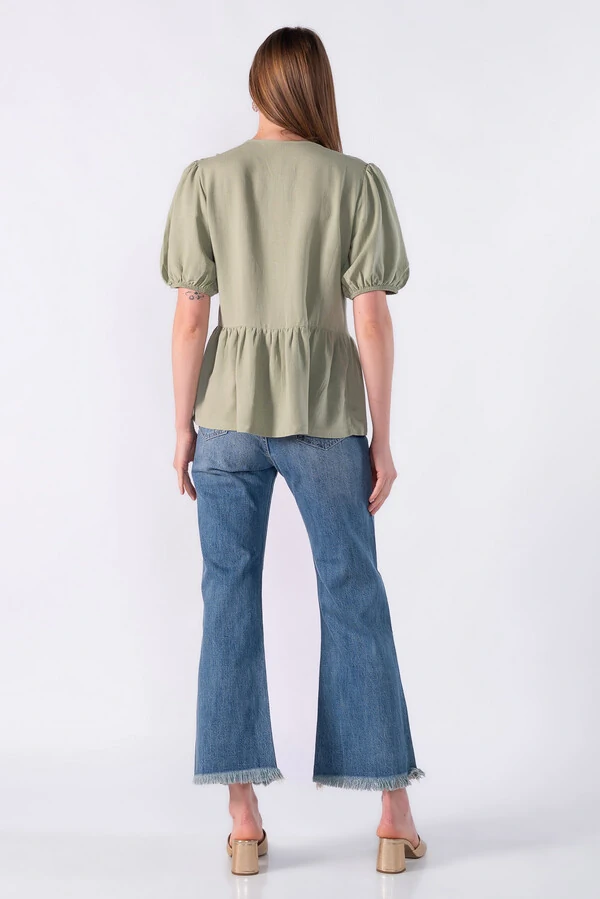 Blusa bata com amarracao frontal