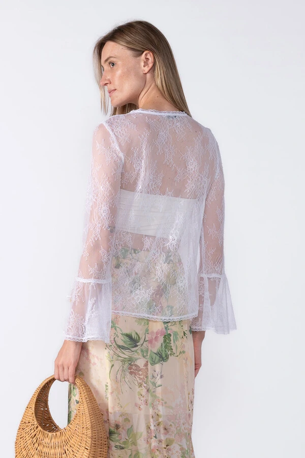 BLUSA DE RENDA MANGA SINO