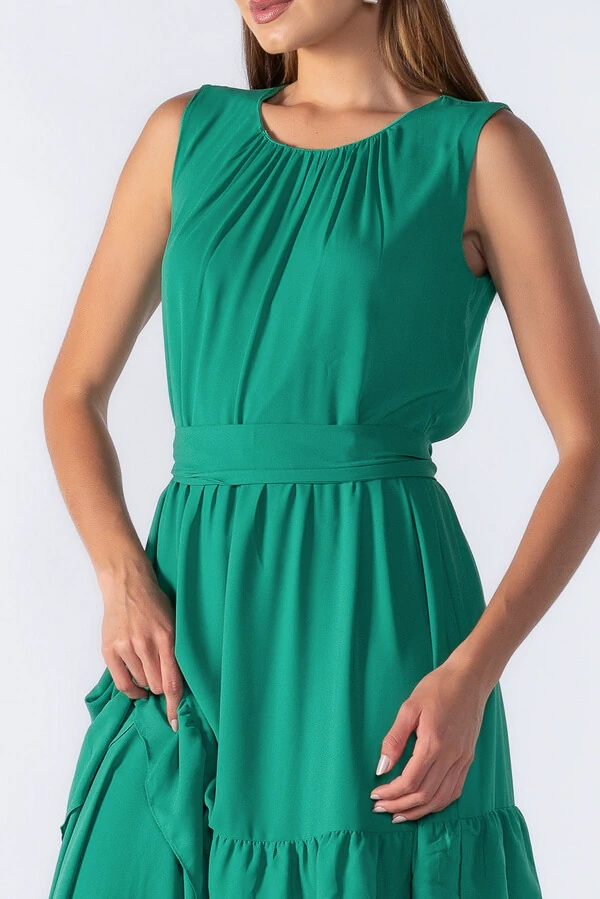 Vestido longo com recortes