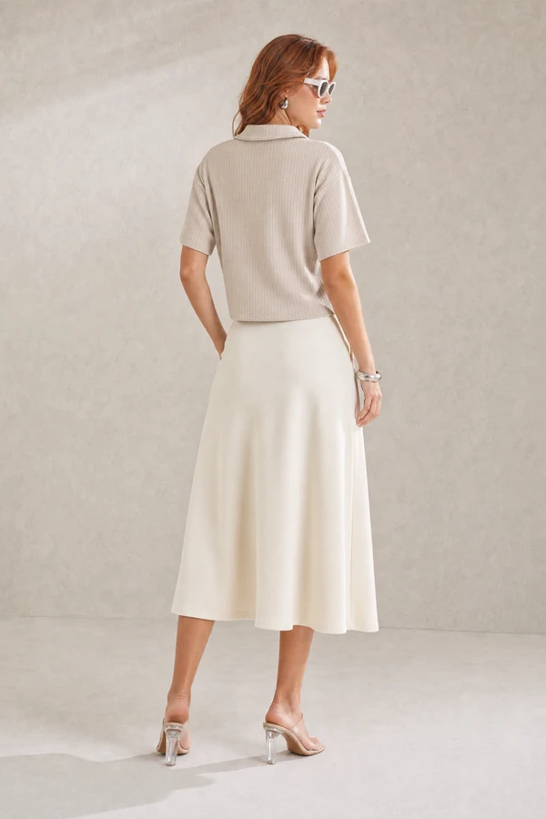Blusa polo canelada