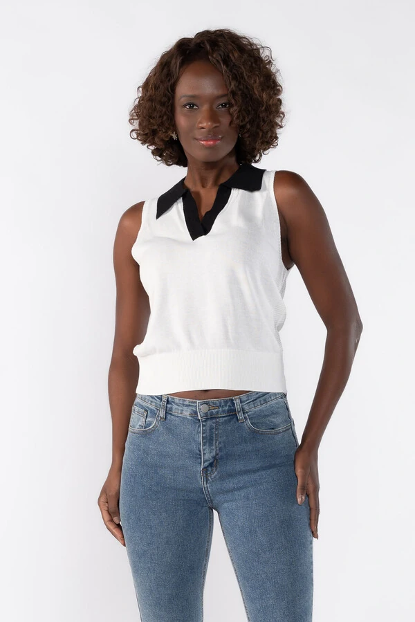 Colete blusa bicolor com gola polo
