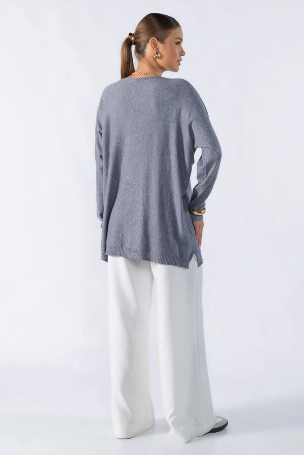 Blusa sueter basico amplo com bolsos