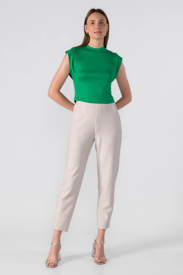 Blusa malha basica manga cavada