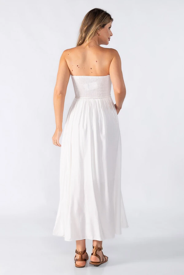 Vestido midi com busto em lastex com bolsos