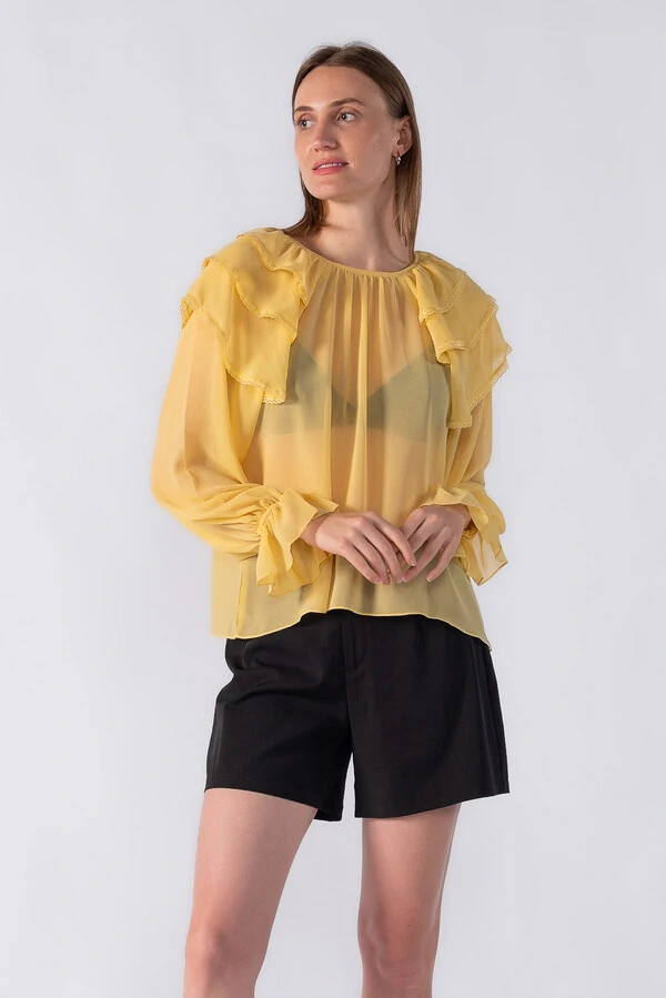 Blusa bata manga longa com babados