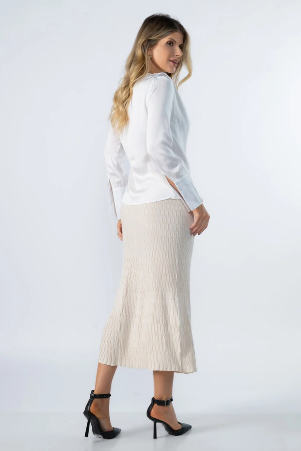 Saia midi tricot trabalhado