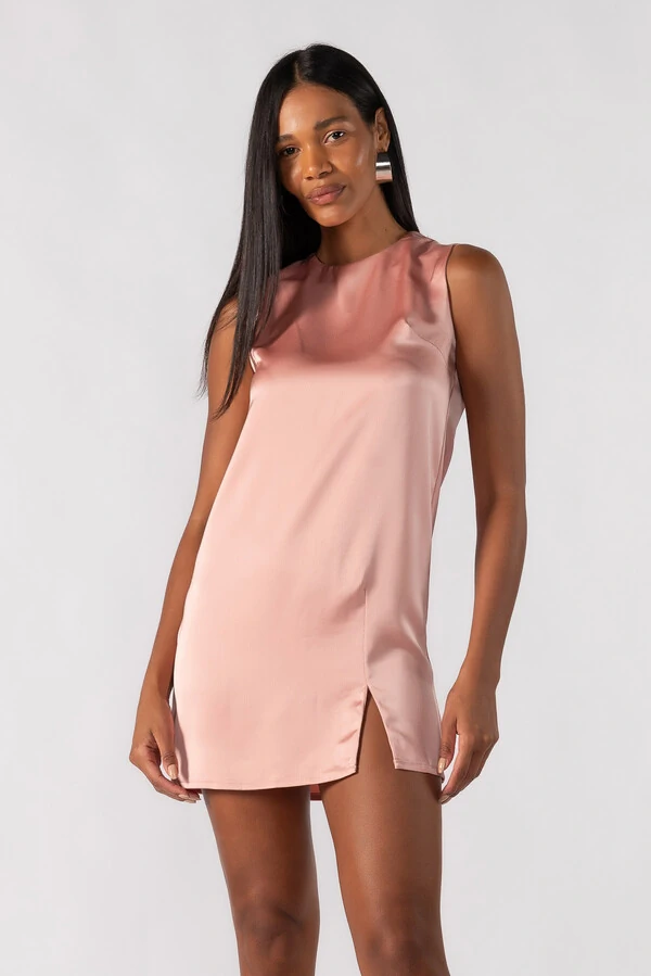 Vestido curto acetinado classico