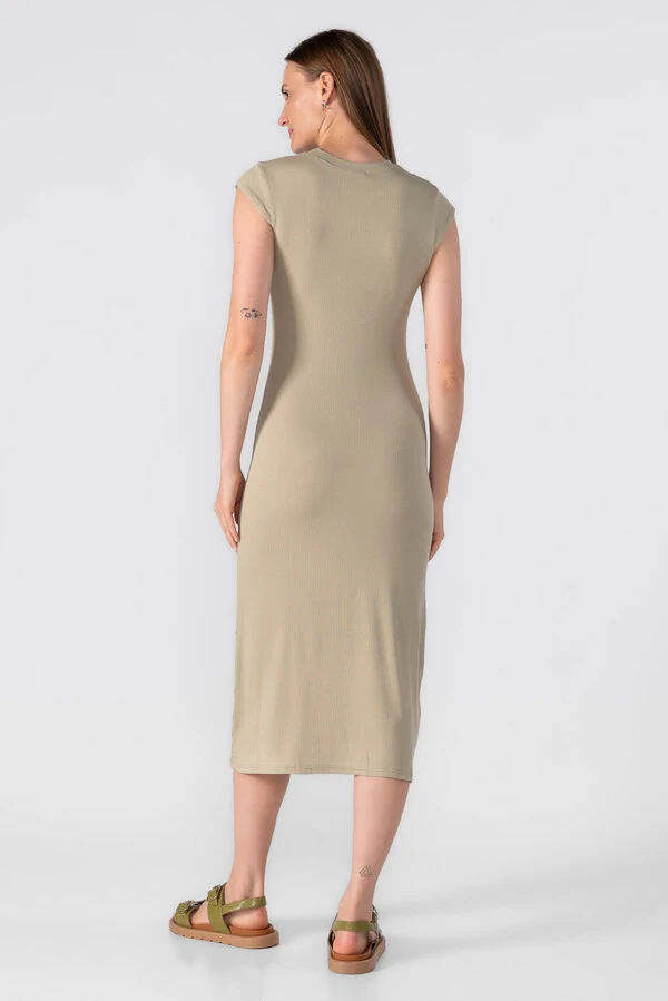 Vestido midi canelado basico
