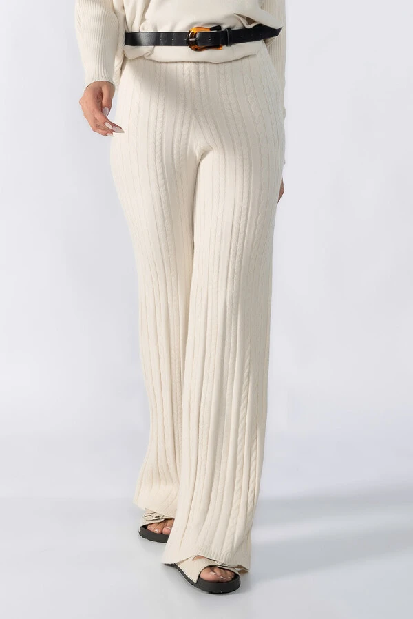 Calça tricot texturizada