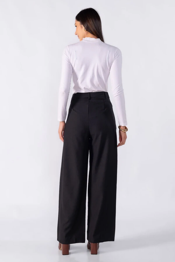 Calca pantalona detalhe costura dupla pregas