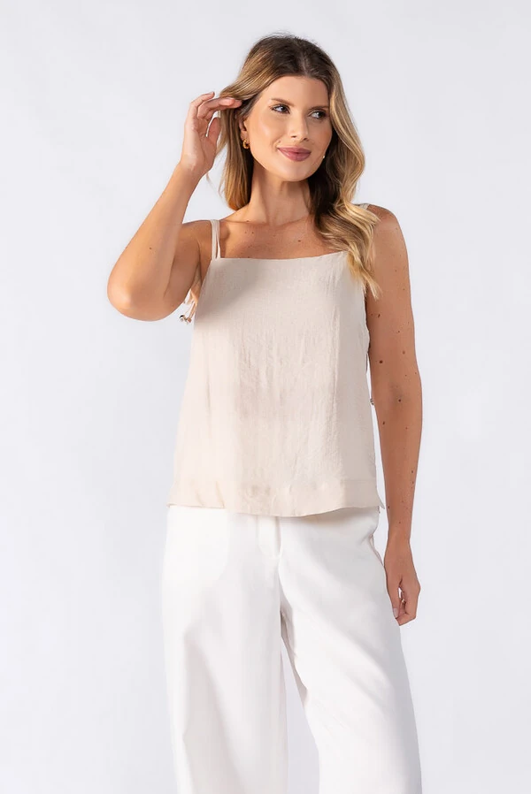 Regata com amarracao nas alcas