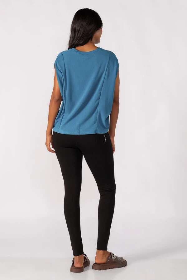 Blusa oversized decote em V