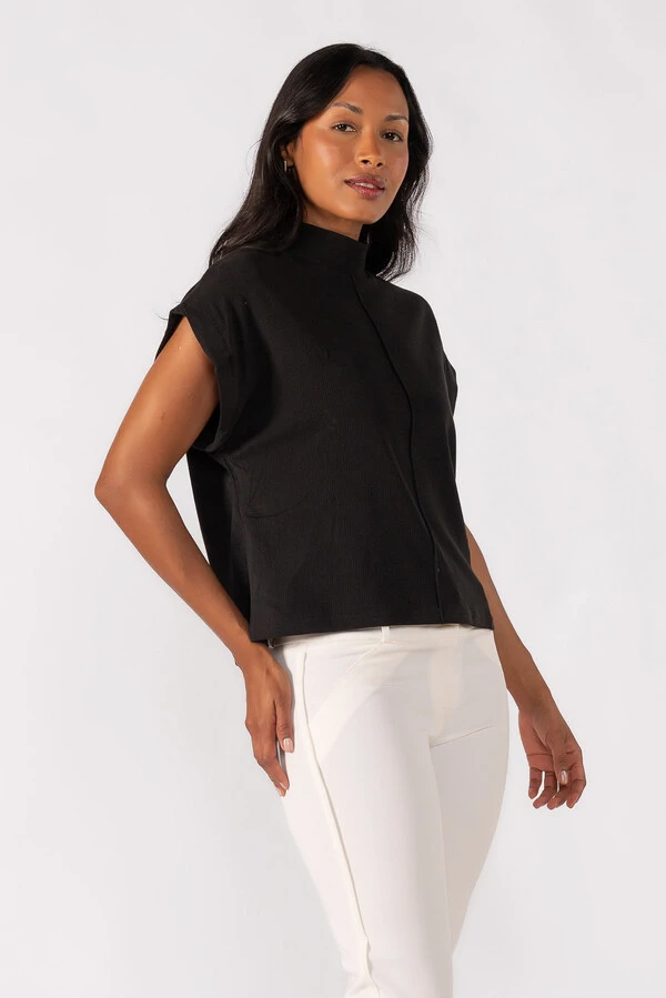 Blusa gola alta canelada