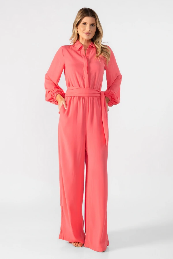 Macacao alfaitaria com faixa