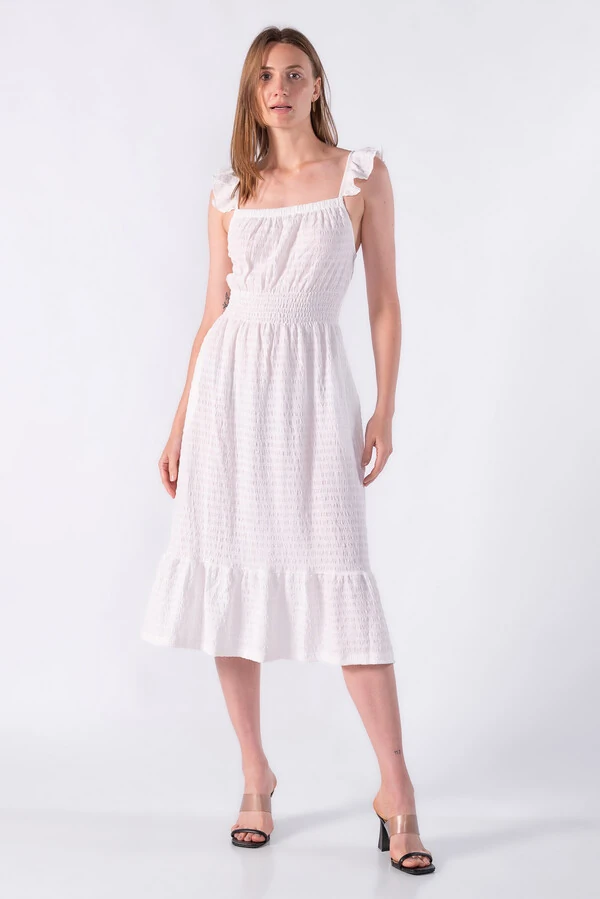 Vestido com textura e elastico na cintura