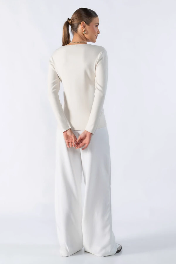 Sueter slim decote quadrado