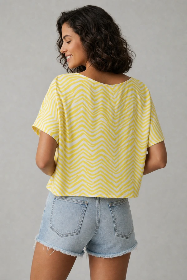 Blusa estampada com amarração