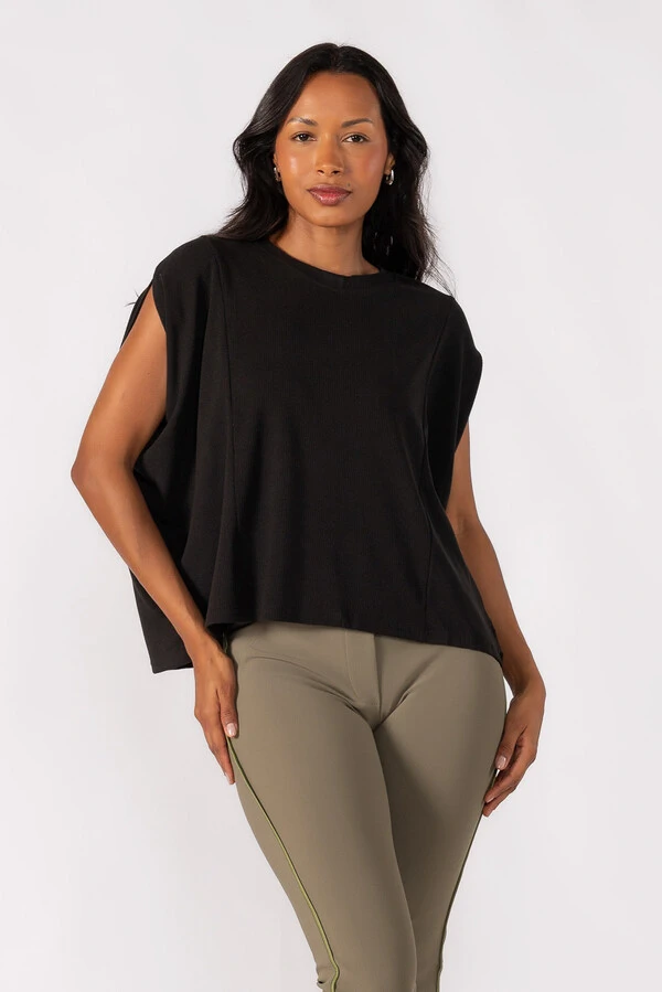 Blusa oversized canelada