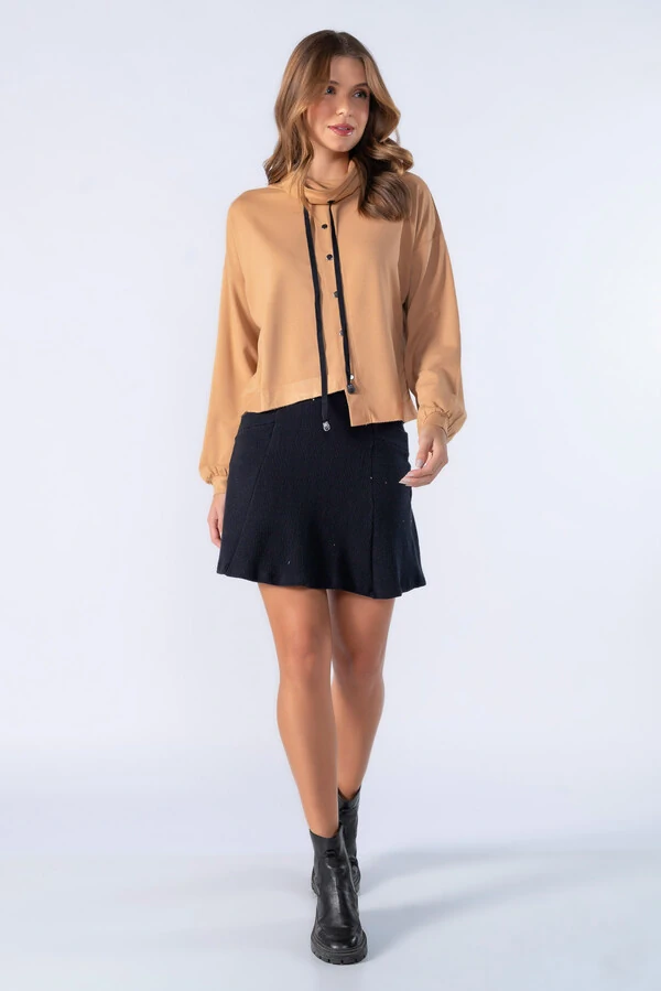 Blusa viscose gola alta