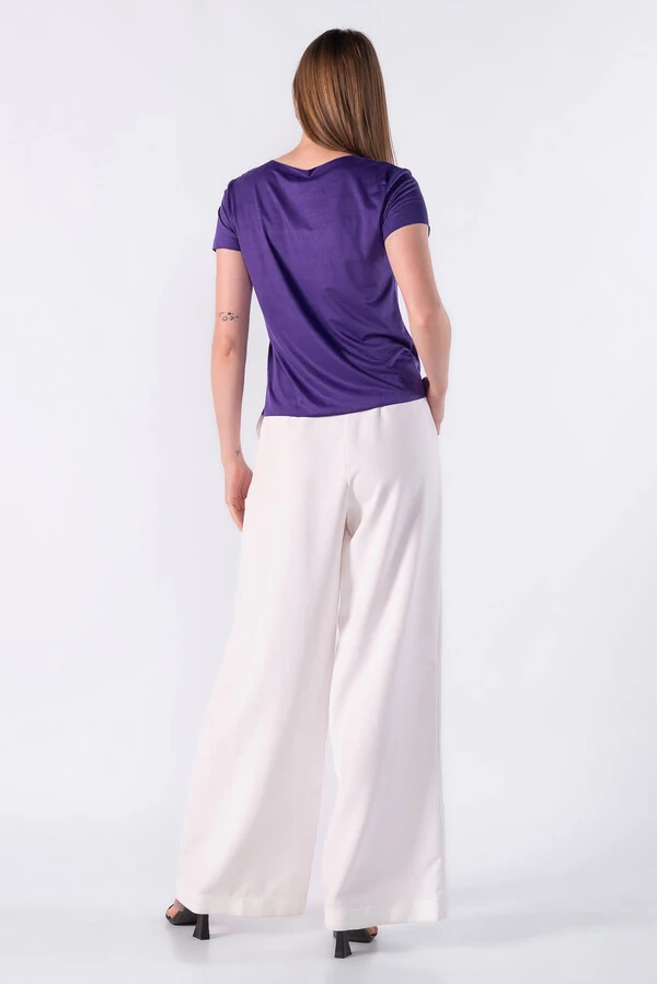 Blusa basica em suede