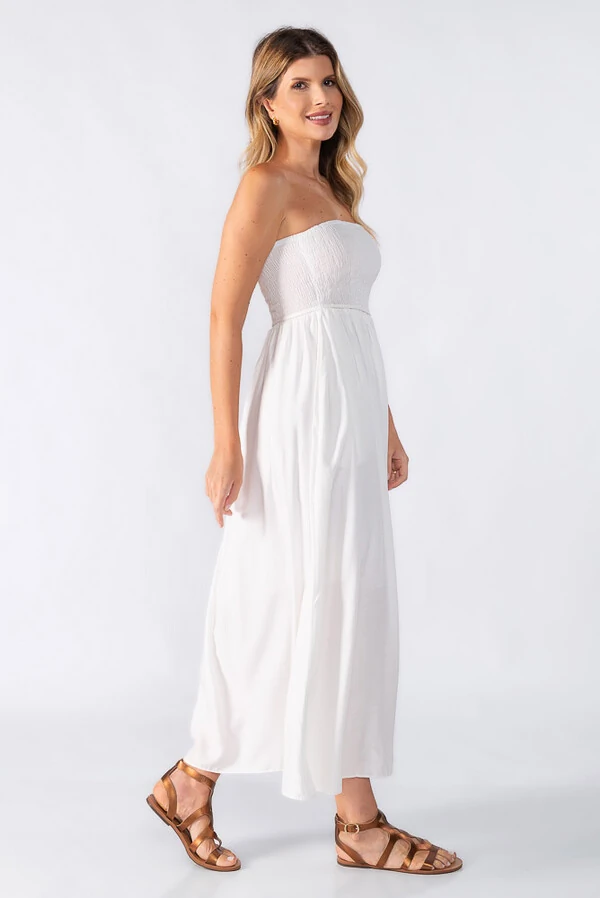 Vestido midi com busto em lastex com bolsos