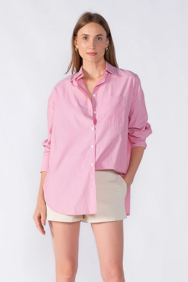 Camisa over listras finas