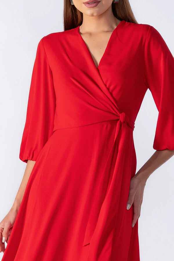 Vestido longo com decote transpassado