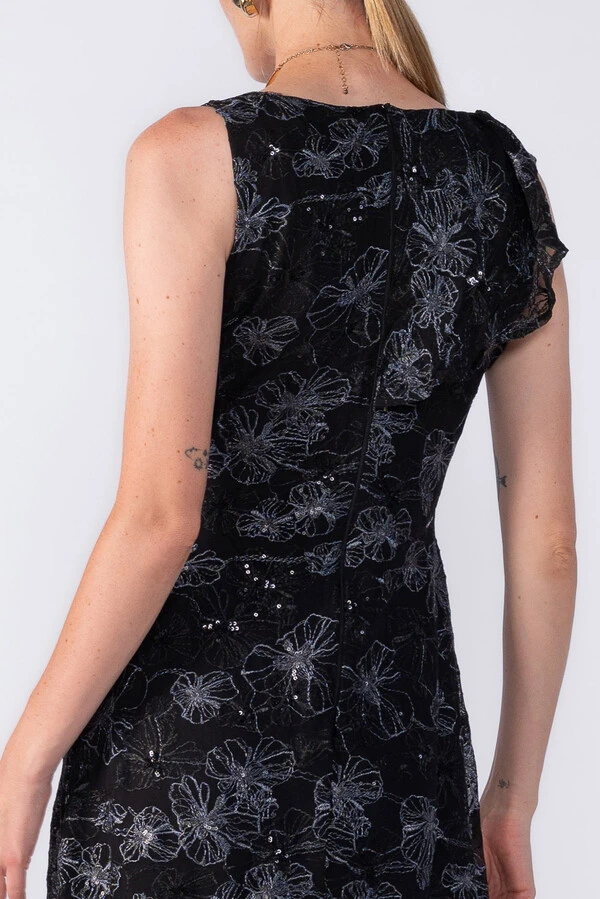 Vestido longo renda detalhe em paetê