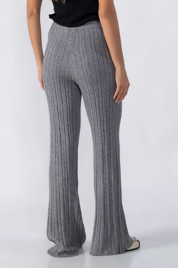 Calça tricot texturizada