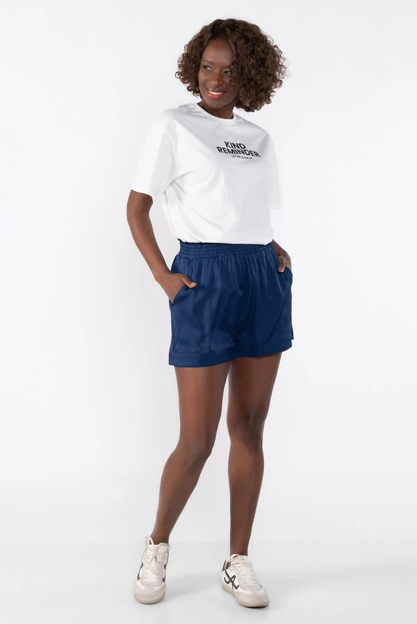 Shorts acetinado com elastico na cintura