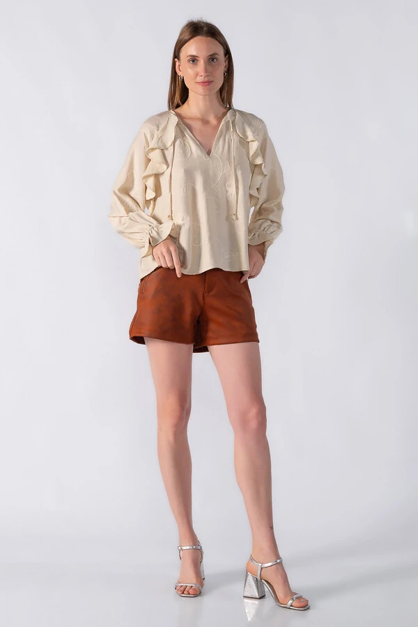 Blusa manga longa com babados