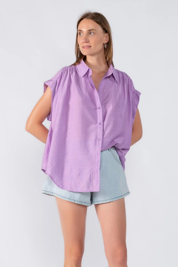 Camisa ampla barra dobrada