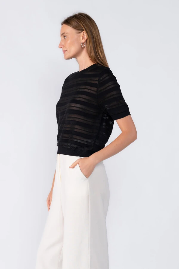 Blusa listrada manga curta