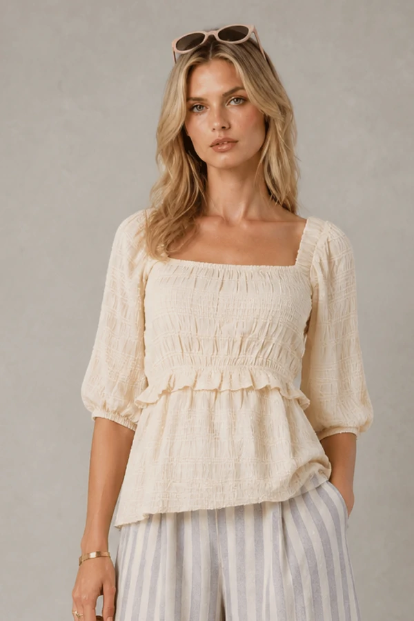 Blusa bata texturizada com lastex