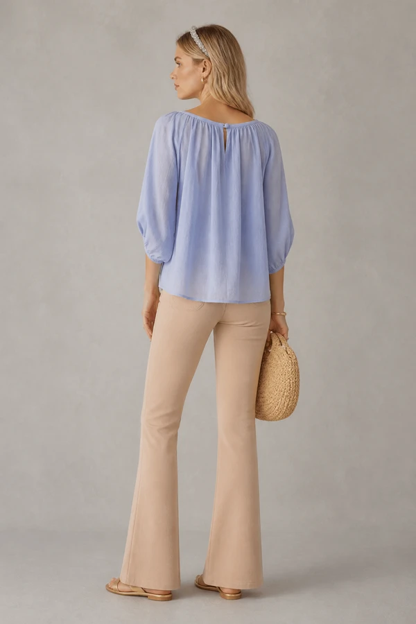 Blusa em crepe com pregas