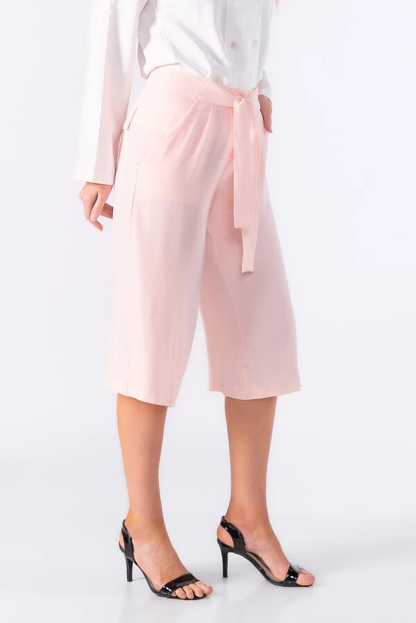 Pantacour crepe com bolsos