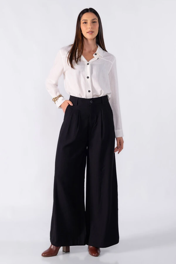 Pantalona com pregas frontal cintura alta