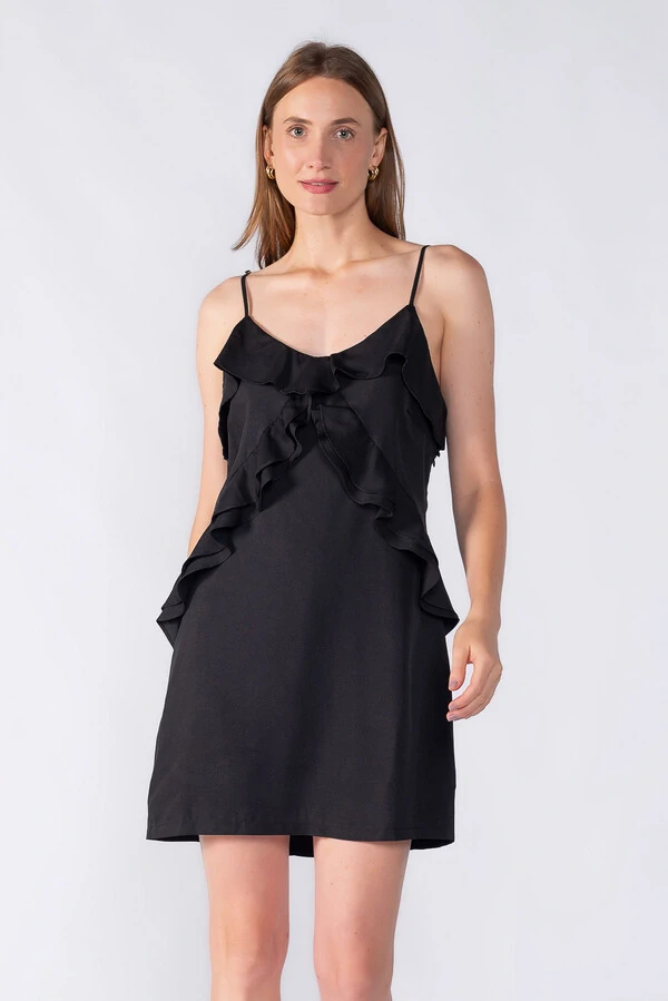 Vestido curto com babado no busto