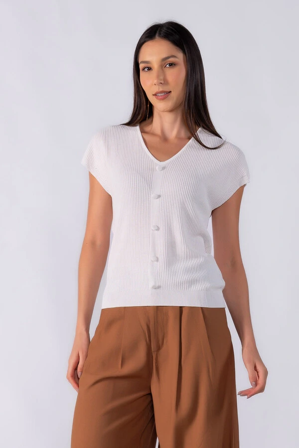 Blusa fluida canelada botões forrados