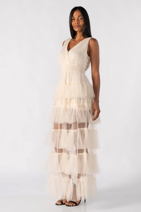 Vestido longo camadas tule