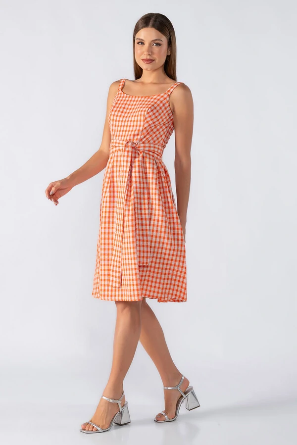 Vestido midi xadrez com faixa