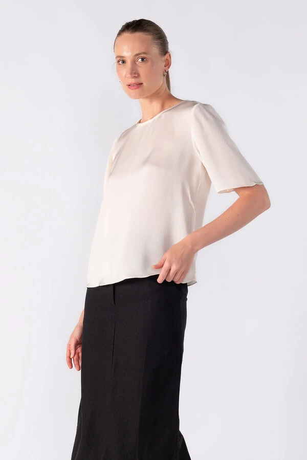 Blusa bata em crepe actinado meia manga