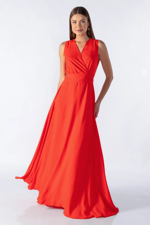 Vestido longo com decote em v