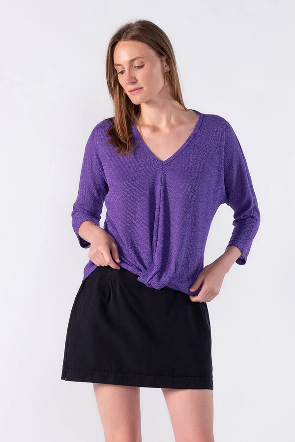 Blusa manga 3/4 com detalhe frente
