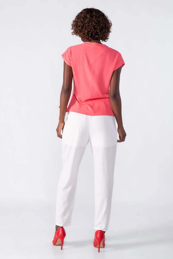 Blusa com transpasse e decote em V