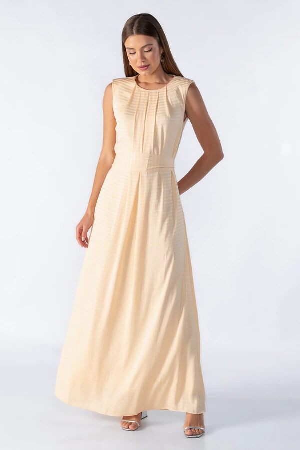 Vestido longo reto com ombreiras