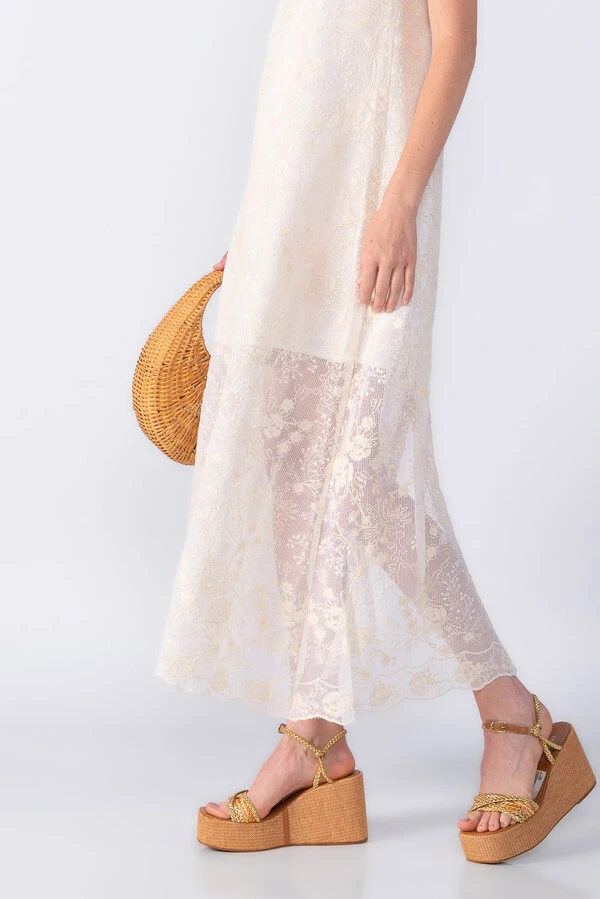 VESTIDO MIDI BORDADO FENDA TRASEIRA
